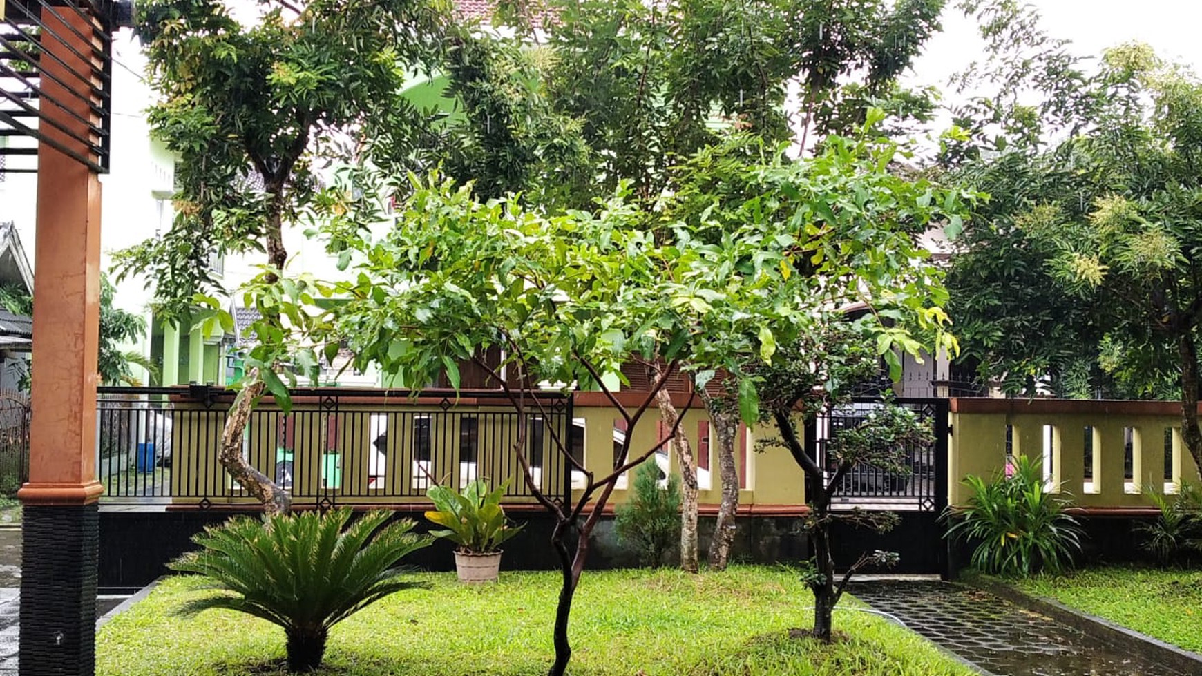 RUMAH TINGGAL DENGAN FURNITURE DI JL PRINGGODANI, KALASAN,SLEMAN