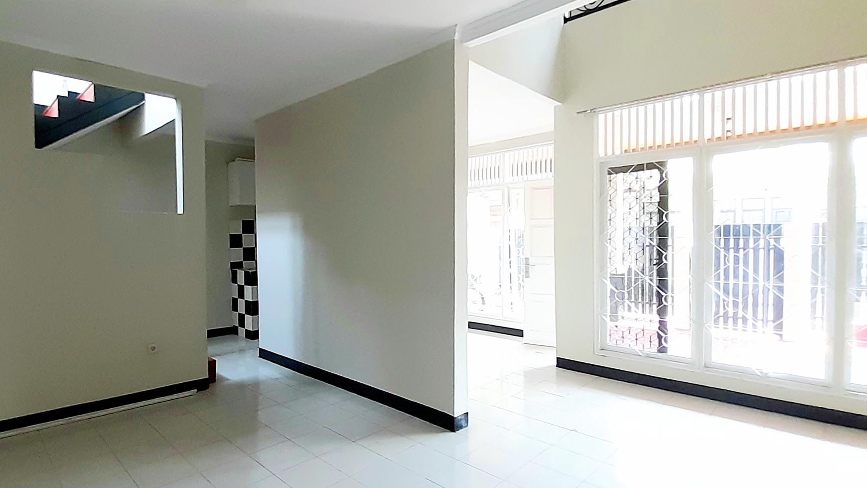 Rumah Minimalis Luas 135m Harga 70Jt/Thn nego di Kucica, Sektor IX, Bintaro Jaya