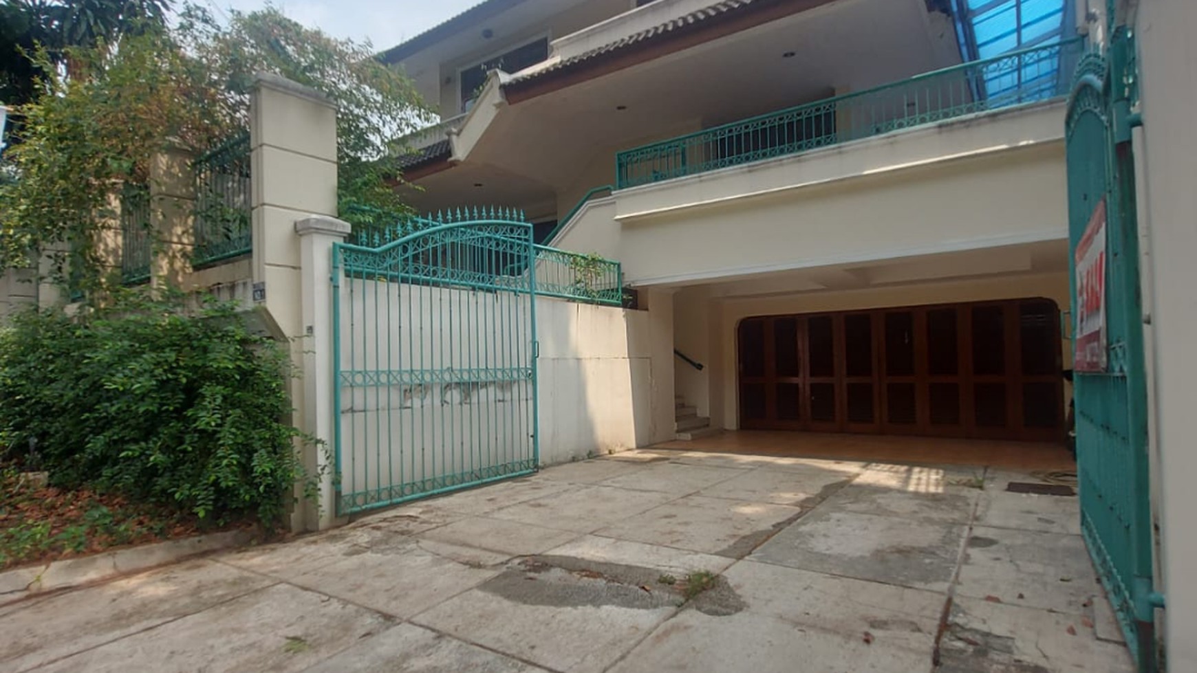 Turun Harga! Rumah hitung Tanah area ekslusif Pondok indah