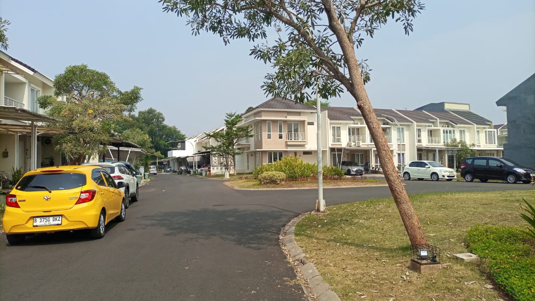 Dijual Cepat Rumah 2 lantai di Perumahan Exclusive Paradise Resort city Ciputat