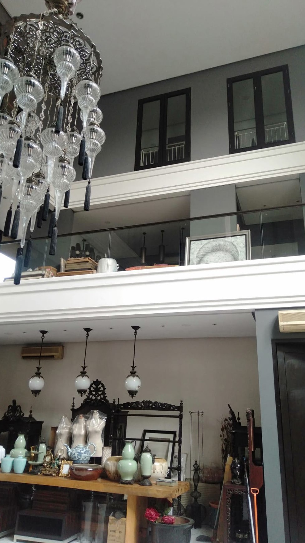 For Rent Luxurious Gallery and Office Building di Lokasi Strategis Kemang Jakarta Selatan