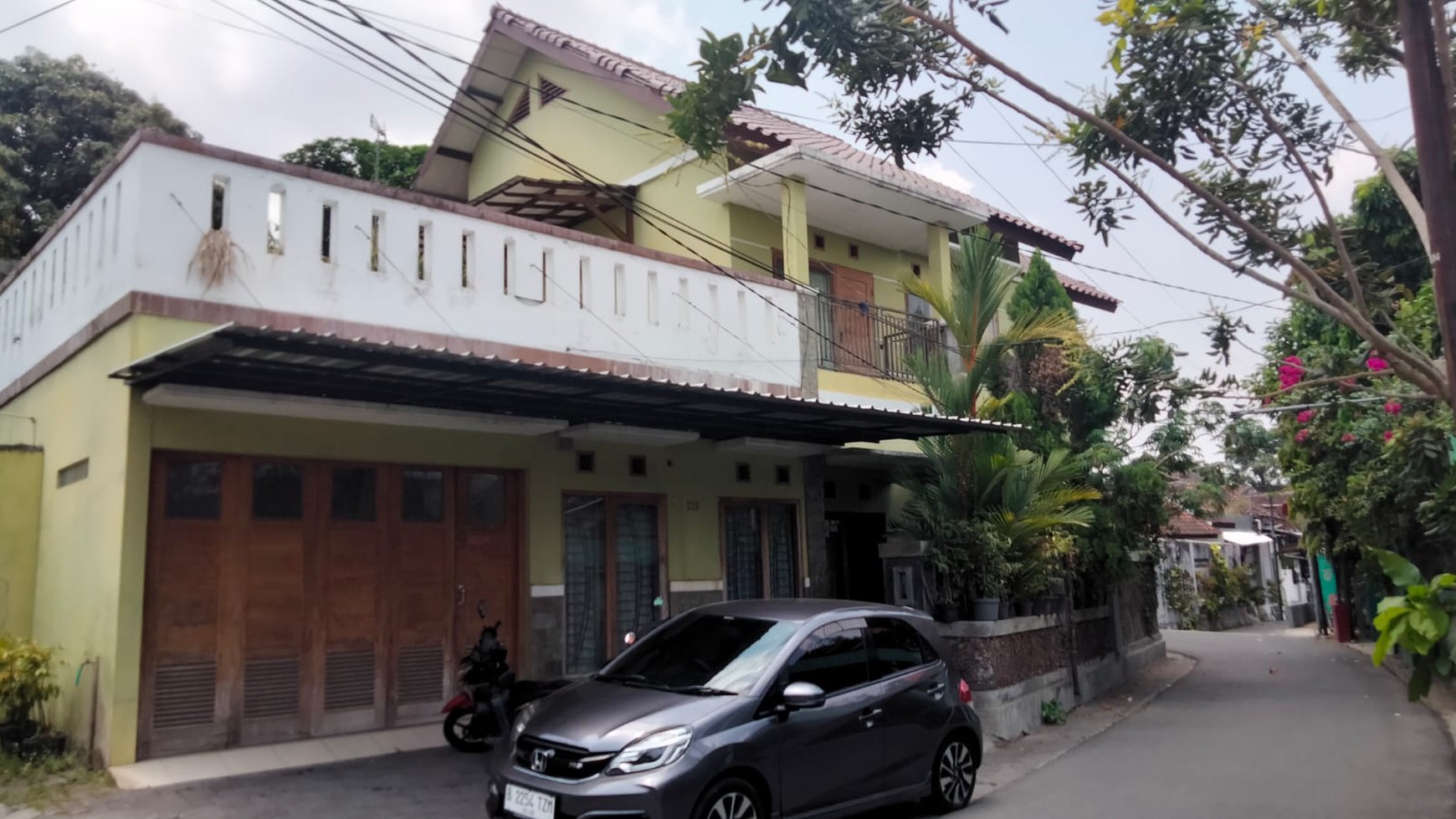 Rumah 7 Kamar Lokasi Strategis Dekat Tugu Yogyakarta 