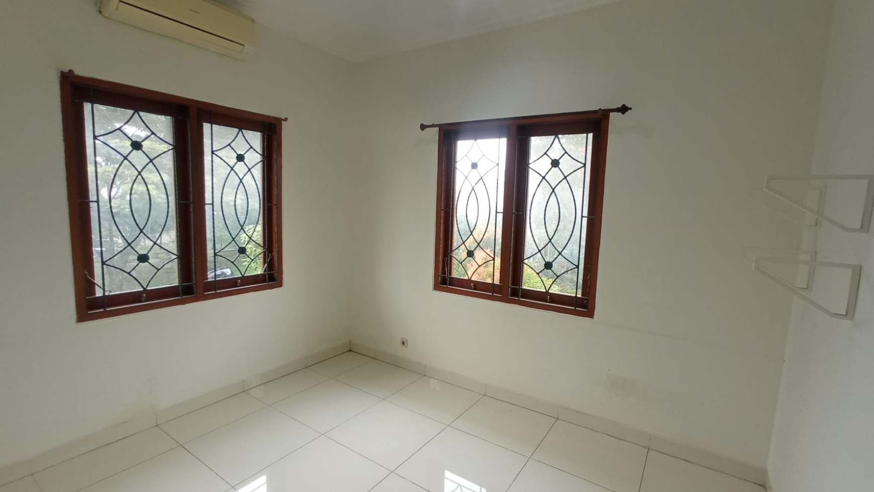 Dijual Rumah Murah Depan Taman Citra Grand Cibubur