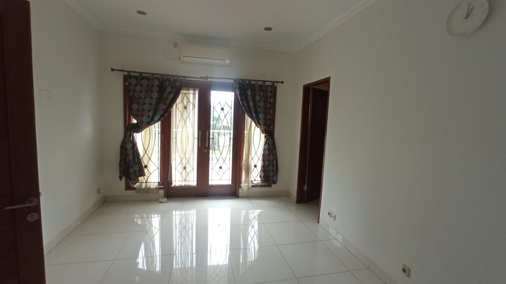 Dijual Rumah Murah Depan Taman Citra Grand Cibubur