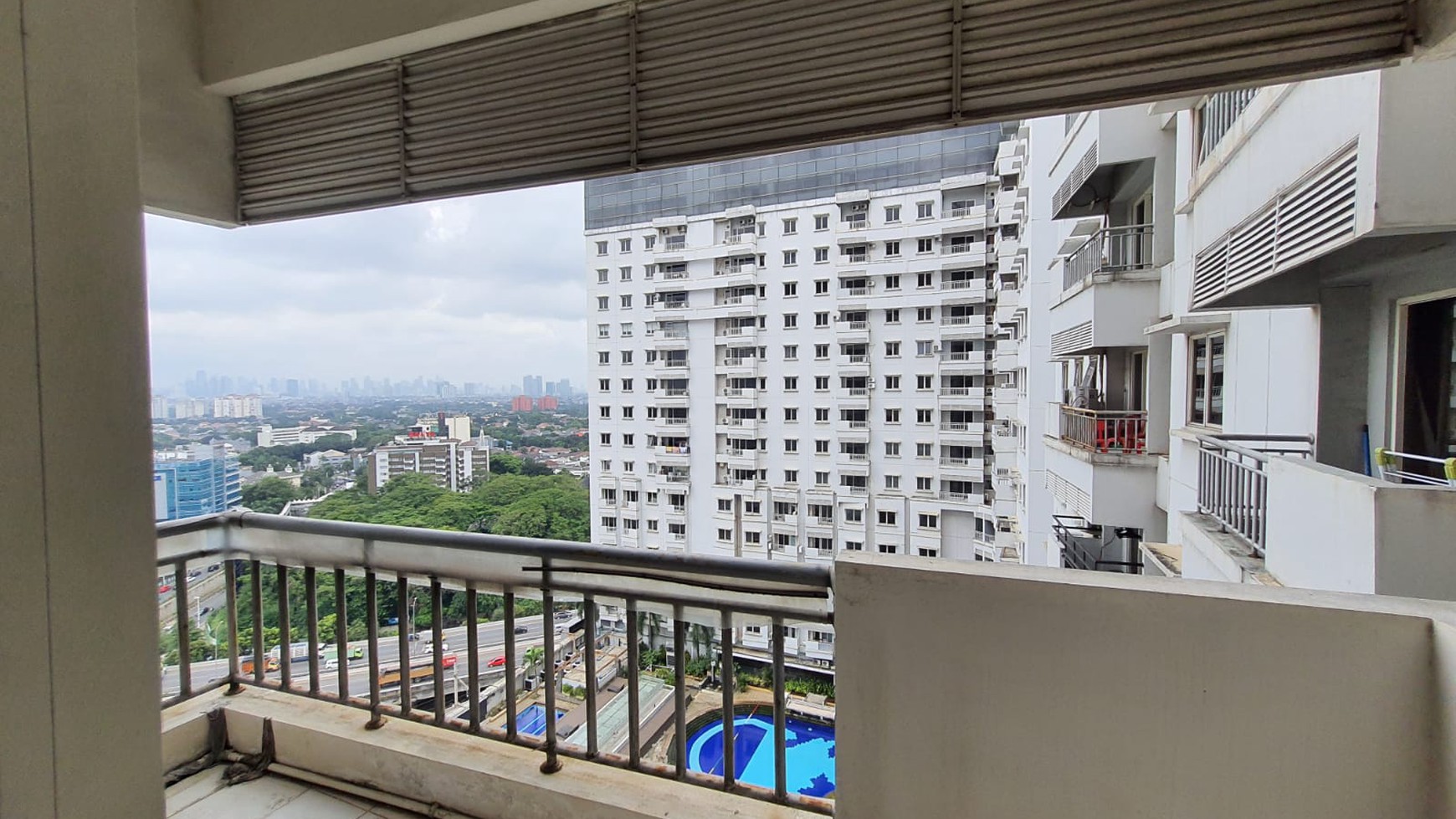 Dijual unit Apartemen Point Square -Lebak Bulus