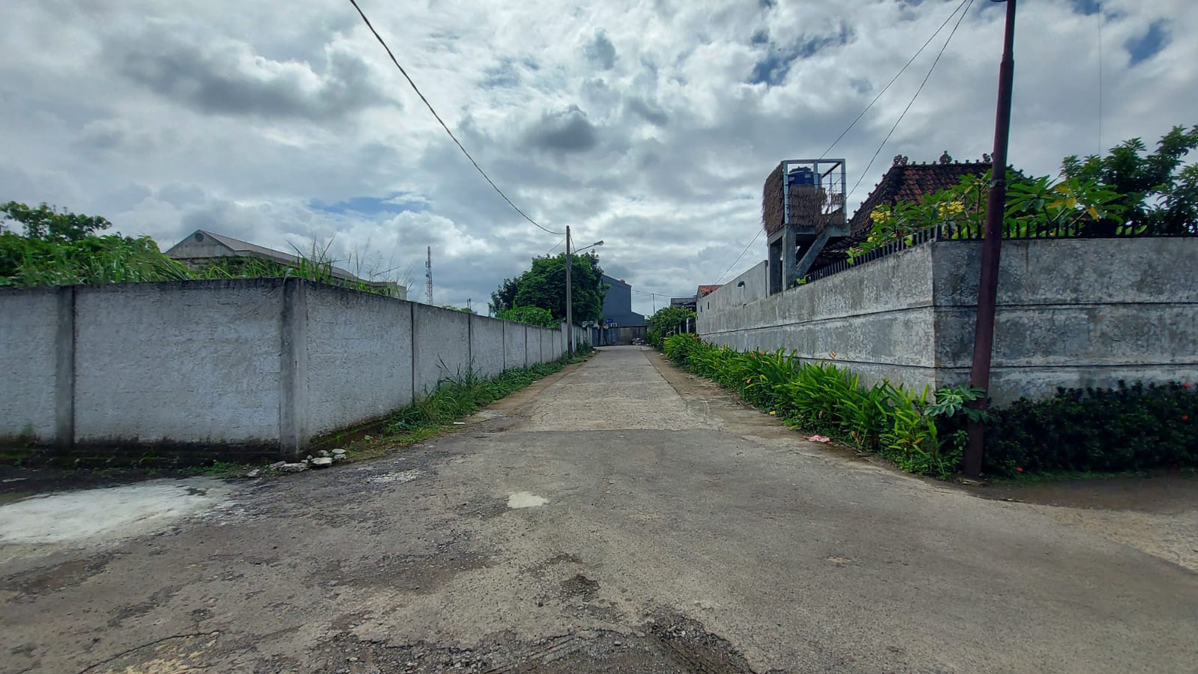 Sawangan tanah luas 928 ke pintu tol desari jarak 800m