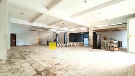 Showroom+Ruang Usaha+Rumah Kantor di Mainroad Ciateul