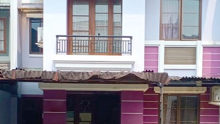 Termurah. Rumah bagus Delatinos De Rio, BSD