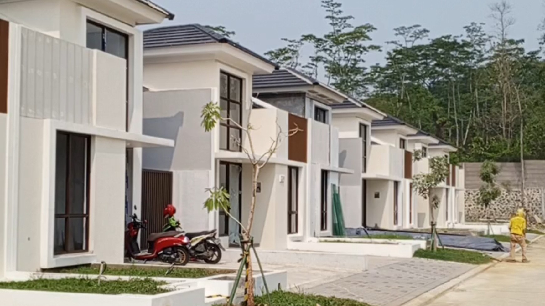 Dijual Rumah Cantik Asri Citra Raya Sentul Siap Huni