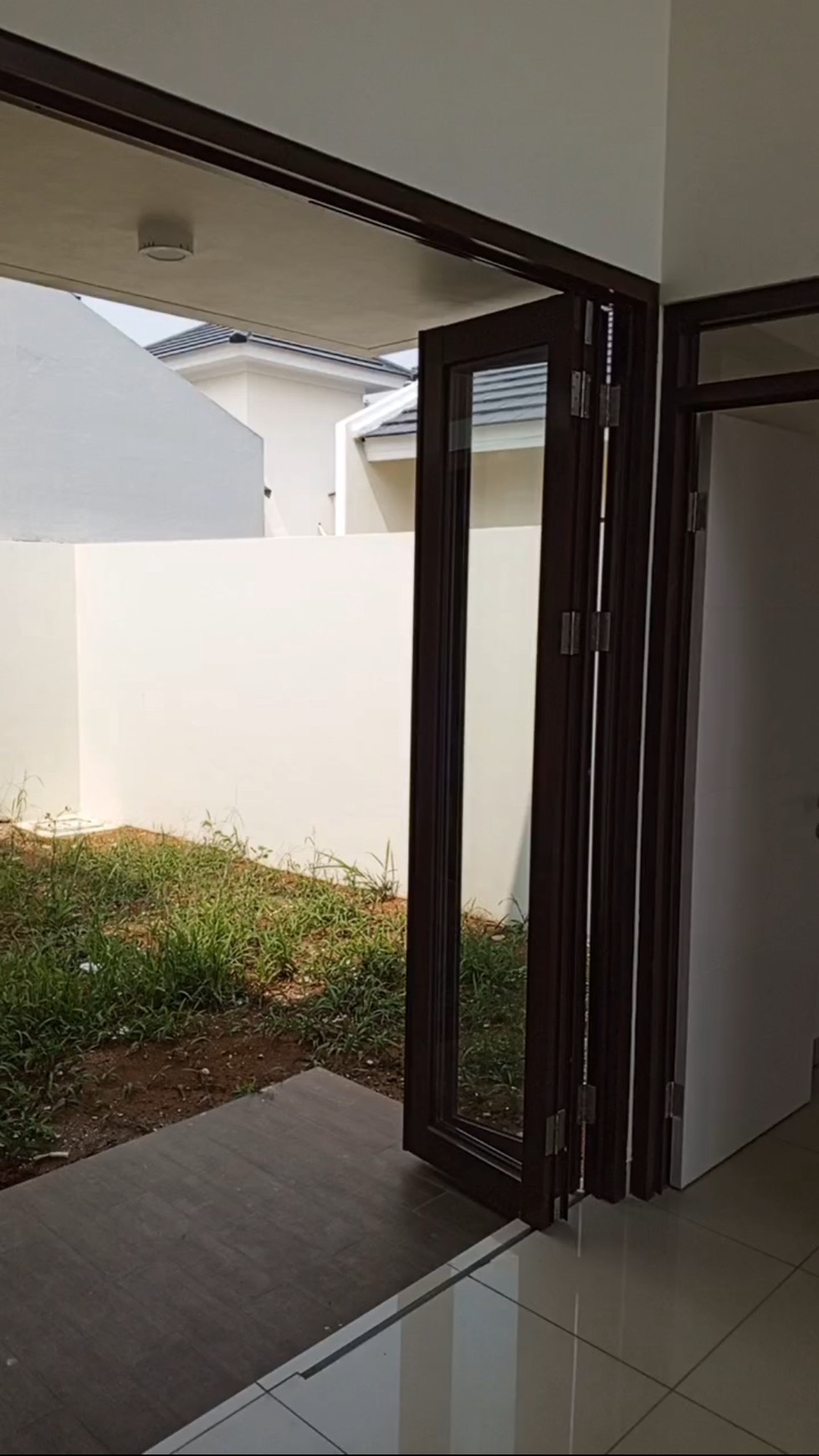 Dijual Rumah Cantik Asri Citra Raya Sentul Siap Huni