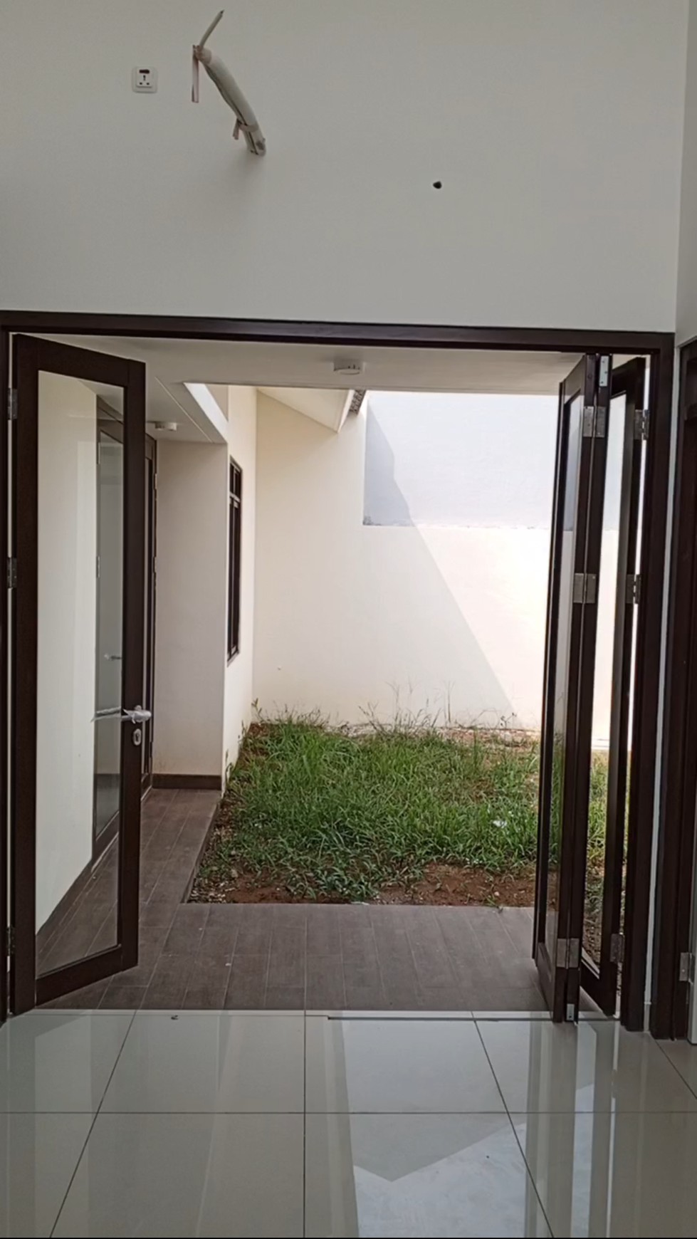 Dijual Rumah Cantik Asri Citra Raya Sentul Siap Huni