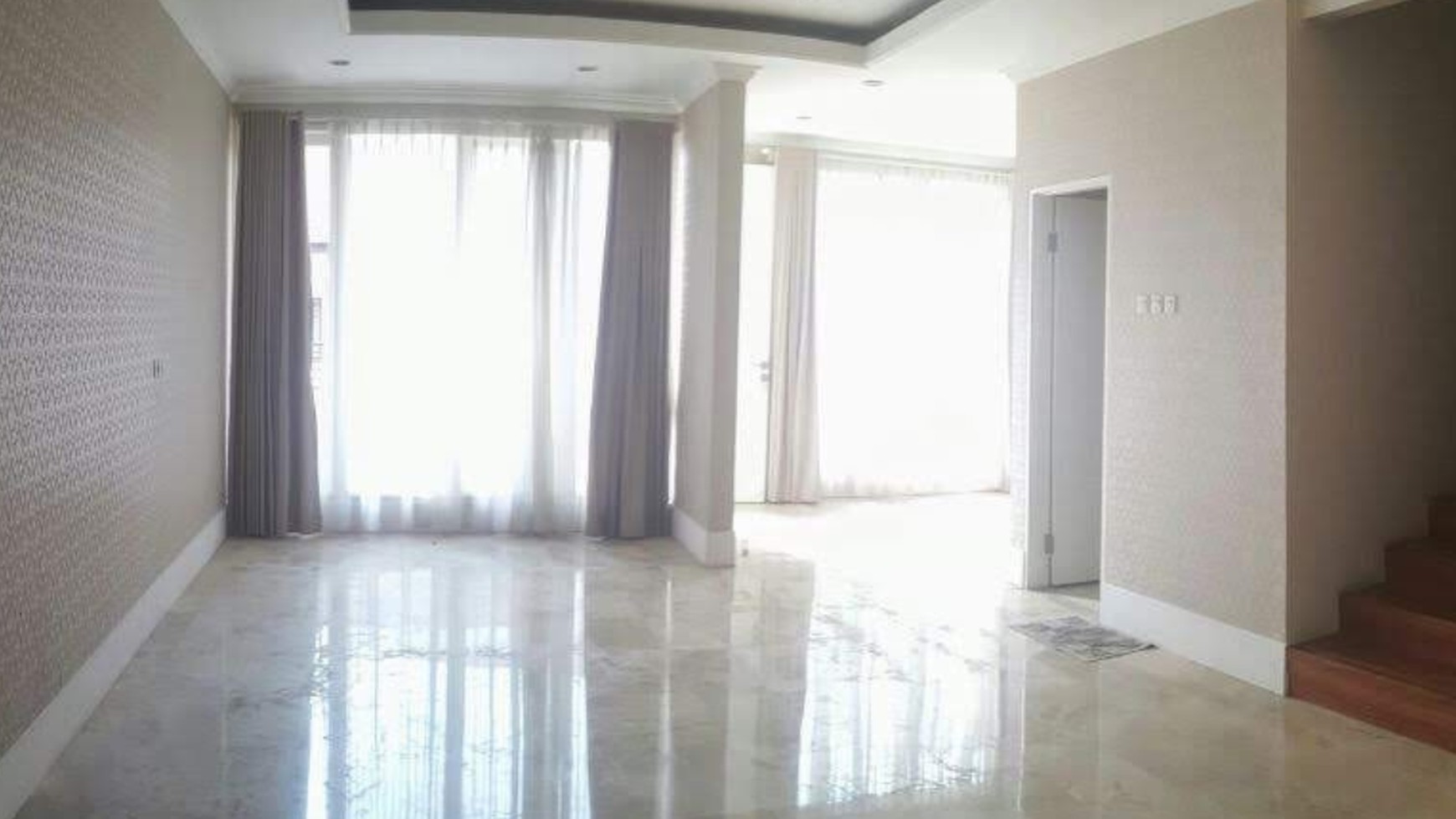 Rumah nyaman modern minimalis Pondok Indah jakarta selatan