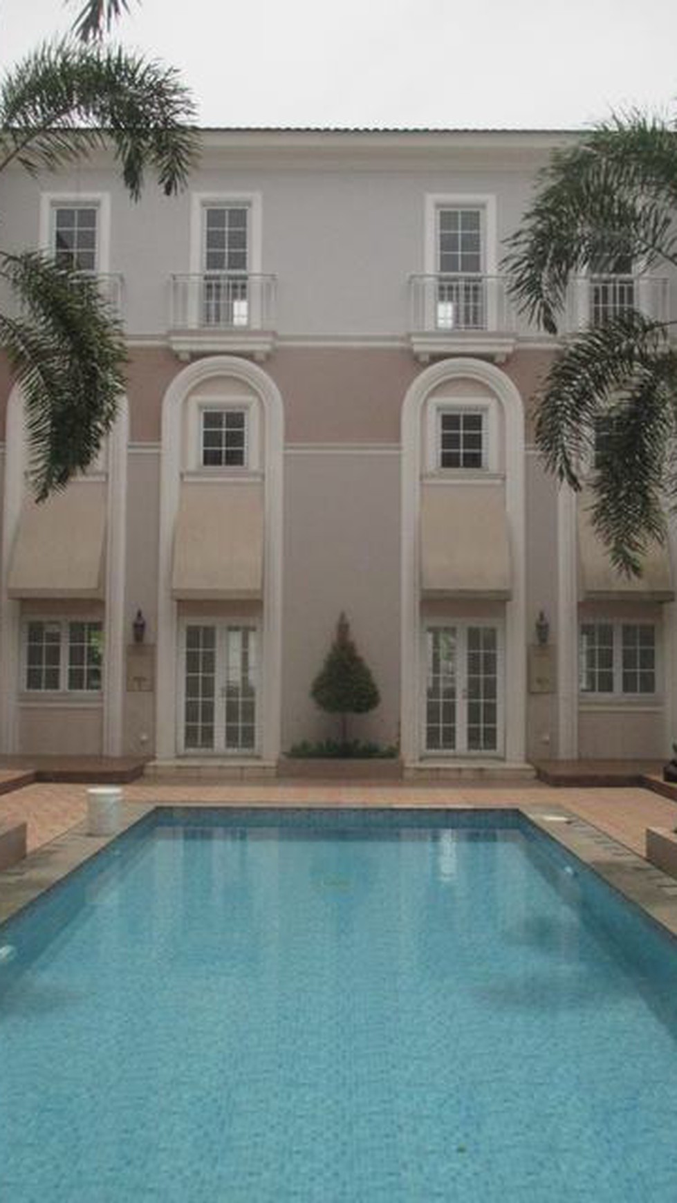 Minimal 1 tahun, Sewa Rumah di Vanya Park Cluster Alesha House BSD, Private Pool