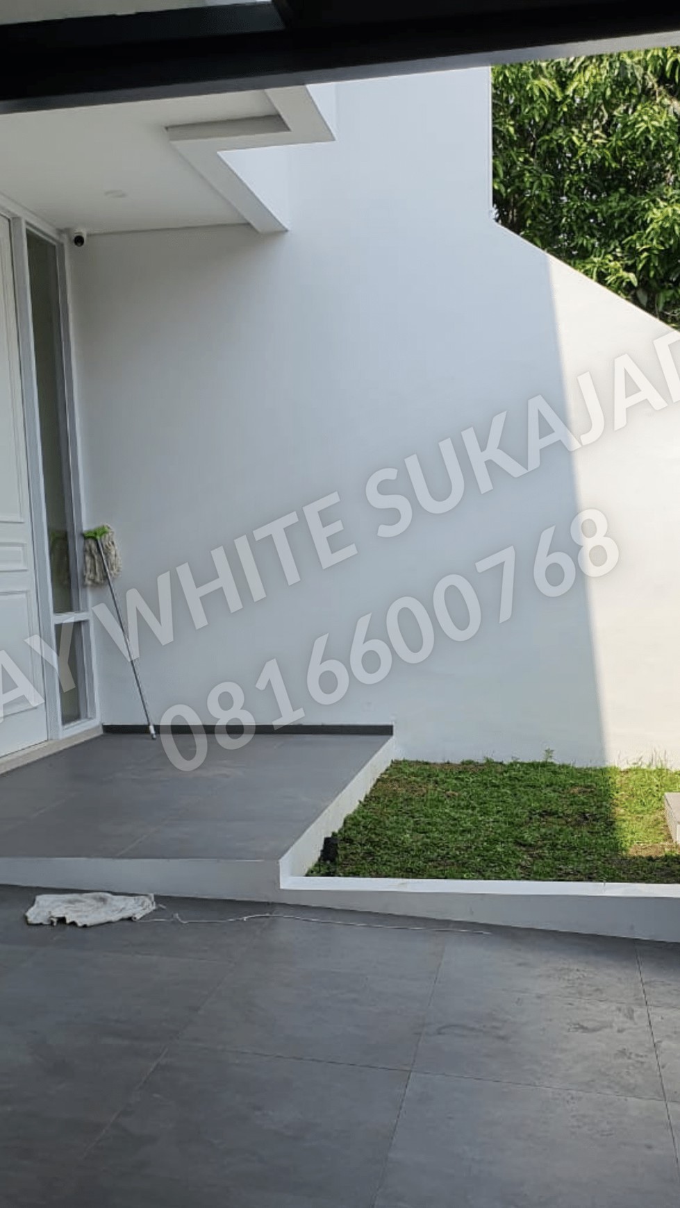 Dijual rumah lux modern minimalis di Antapani.