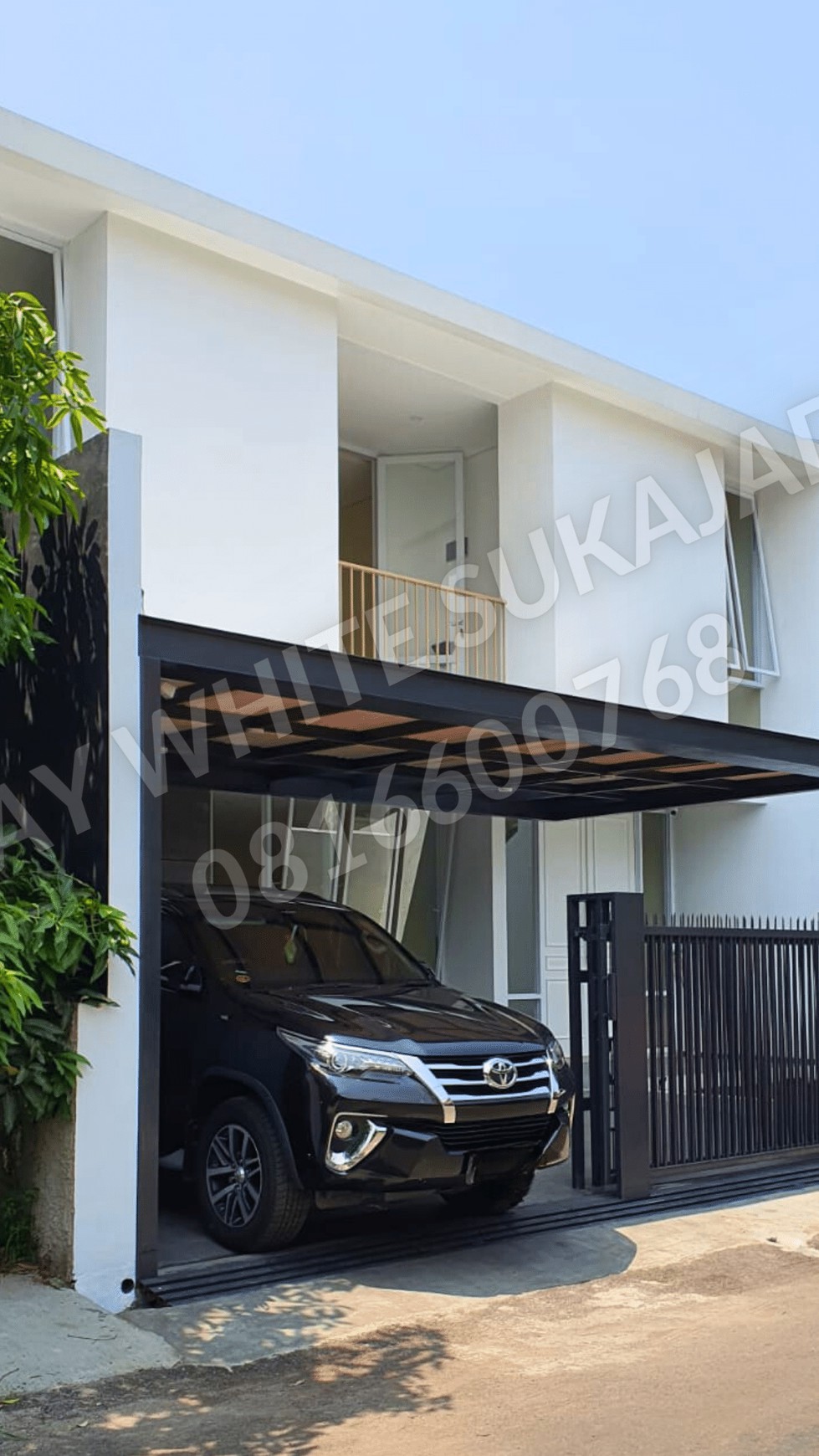 Dijual rumah lux modern minimalis di Antapani.