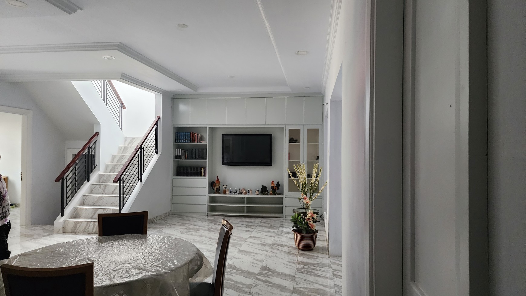 Rumah di Kota Wisata per tahun posisi boulevard