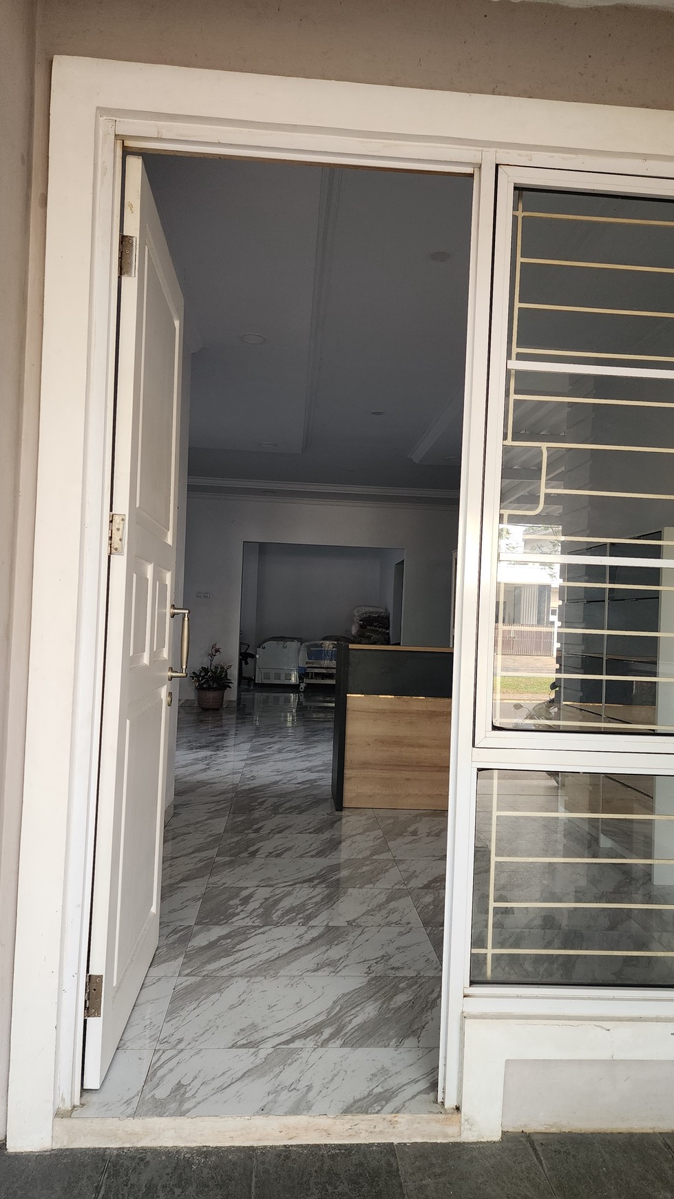 Rumah di Kota Wisata per tahun posisi boulevard