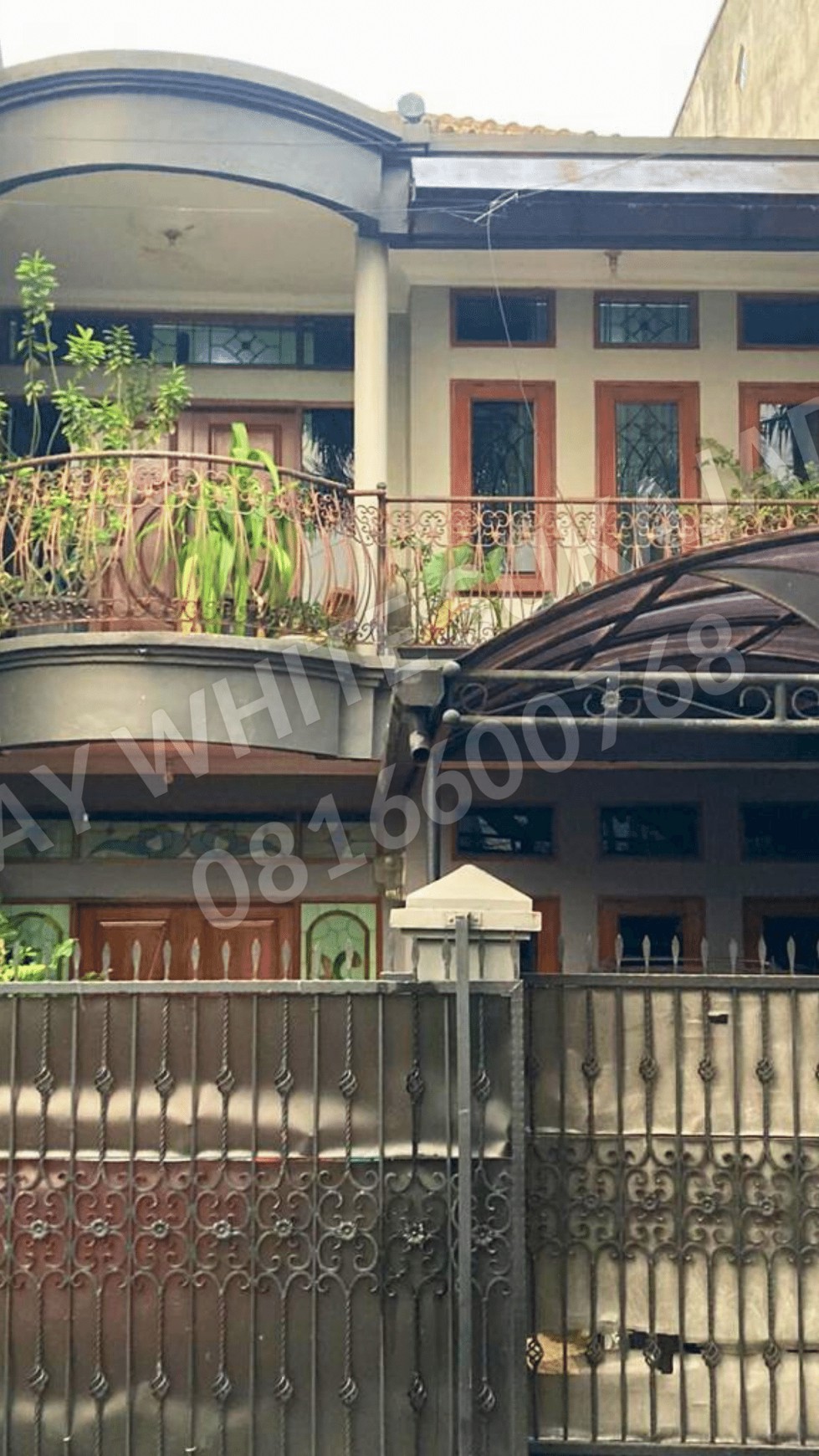 Dijual Rumah Tinggal 2 Lantai di Kiaracondong