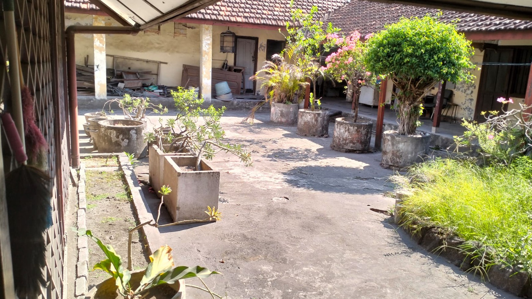 DIJUAL RUMAH KOMERSIAL Jl. RAYA MASTRIP - KARANG PILANG SURABAYA