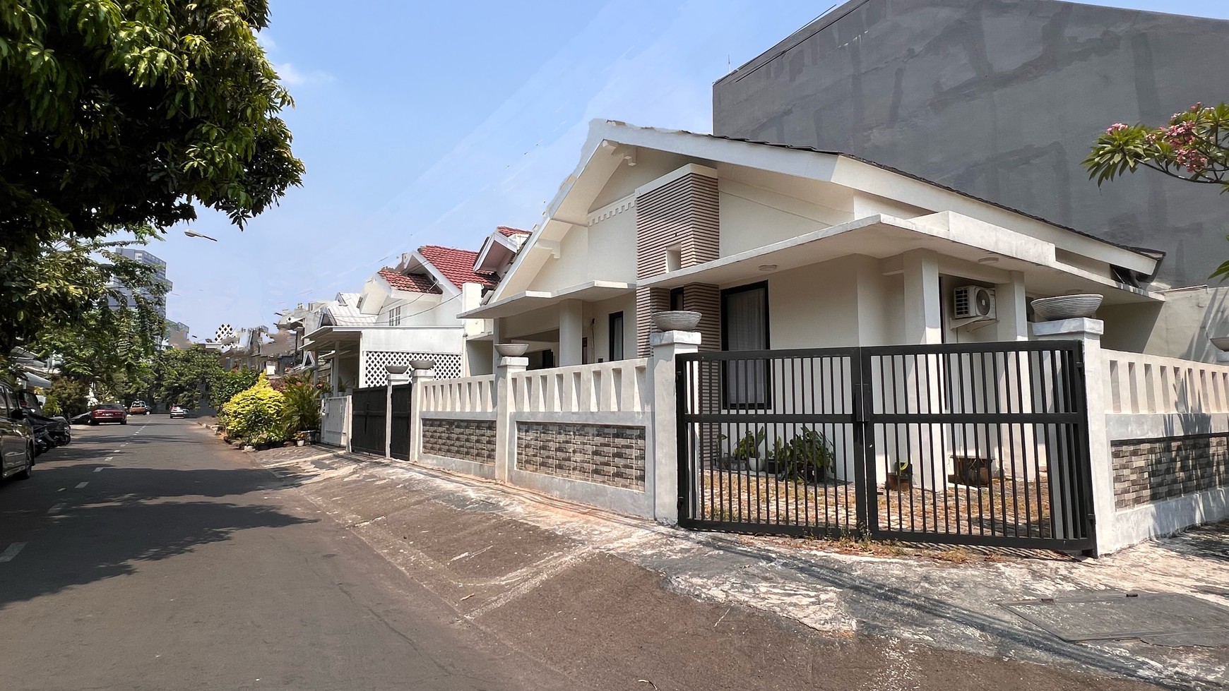 Rumah Bagus Di Kasuari Bintaro Jaya Sektor 9.