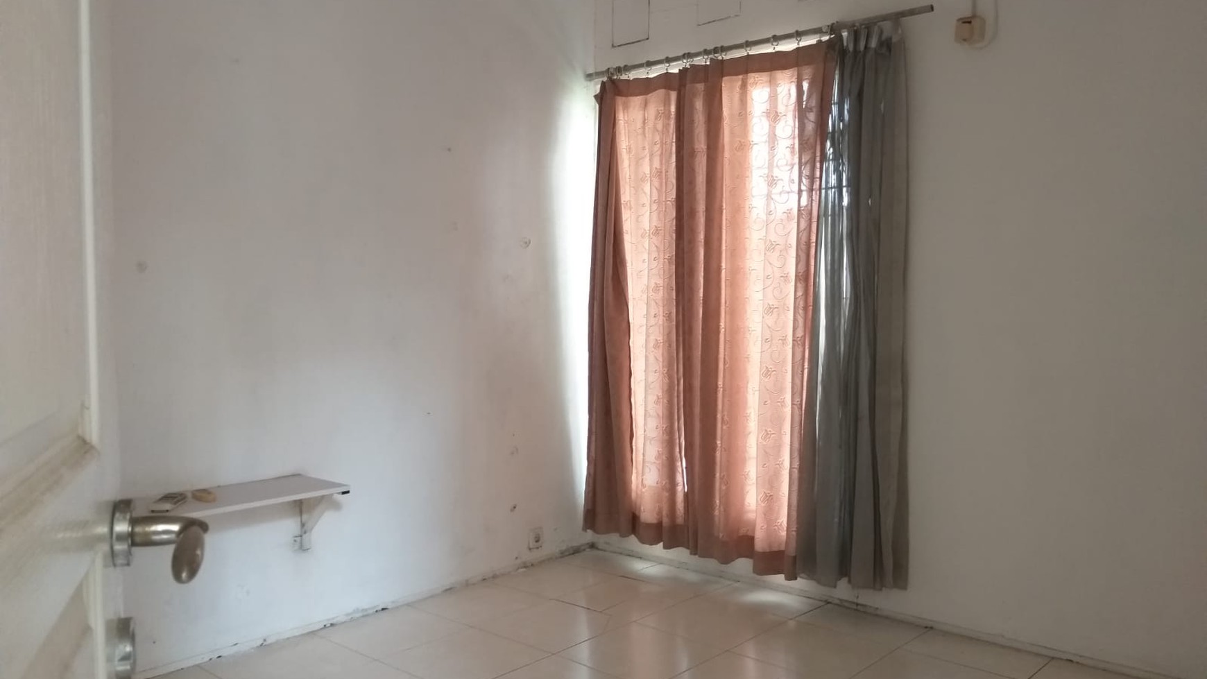 Rumah Bagus Di Oriana Permata Bintaro Jaya Sektor 9.