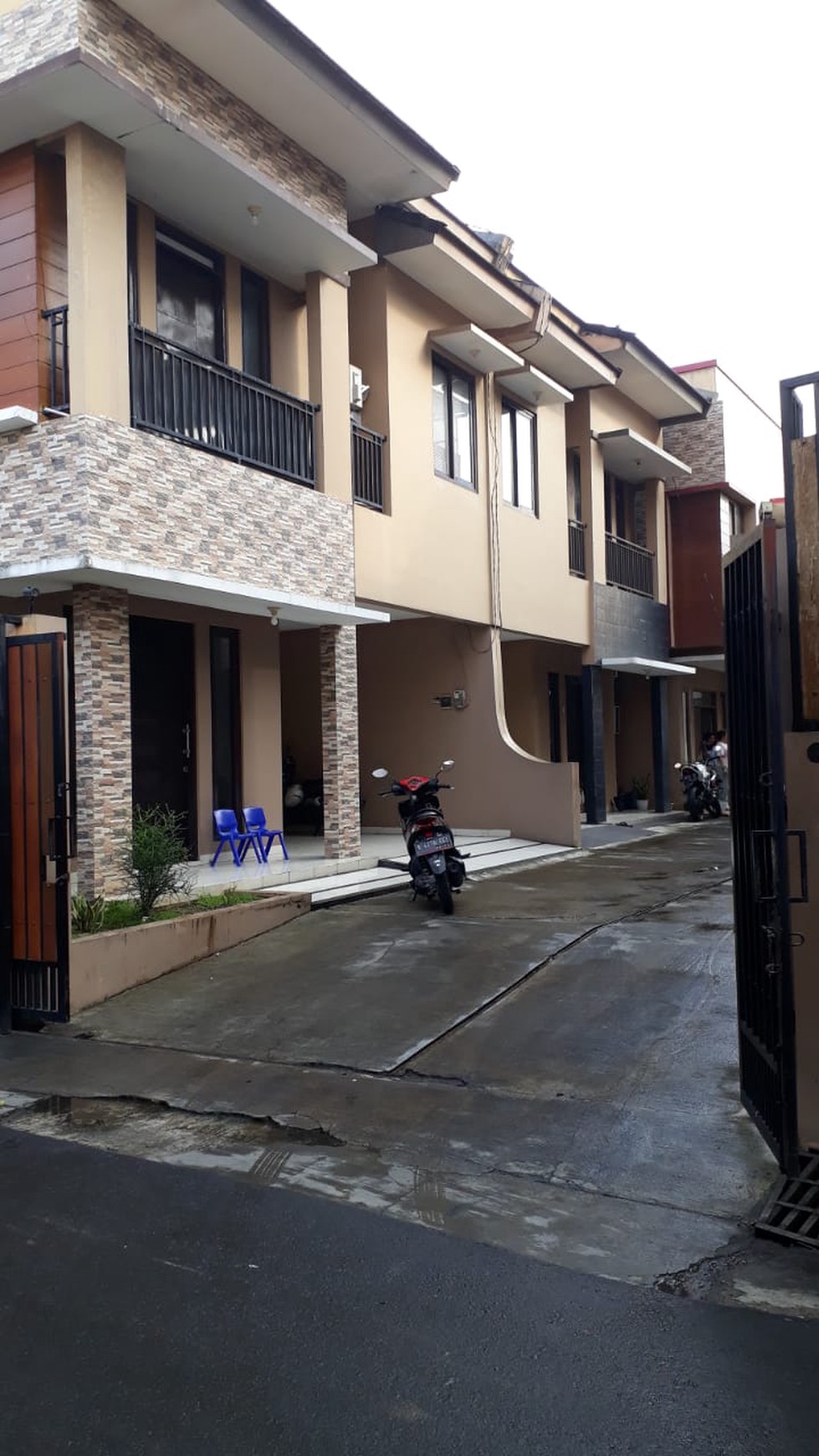 Rumah Minimalis Modern di Jakarta Selatan dengan Kondisi Siap Huni @Pejaten Barat