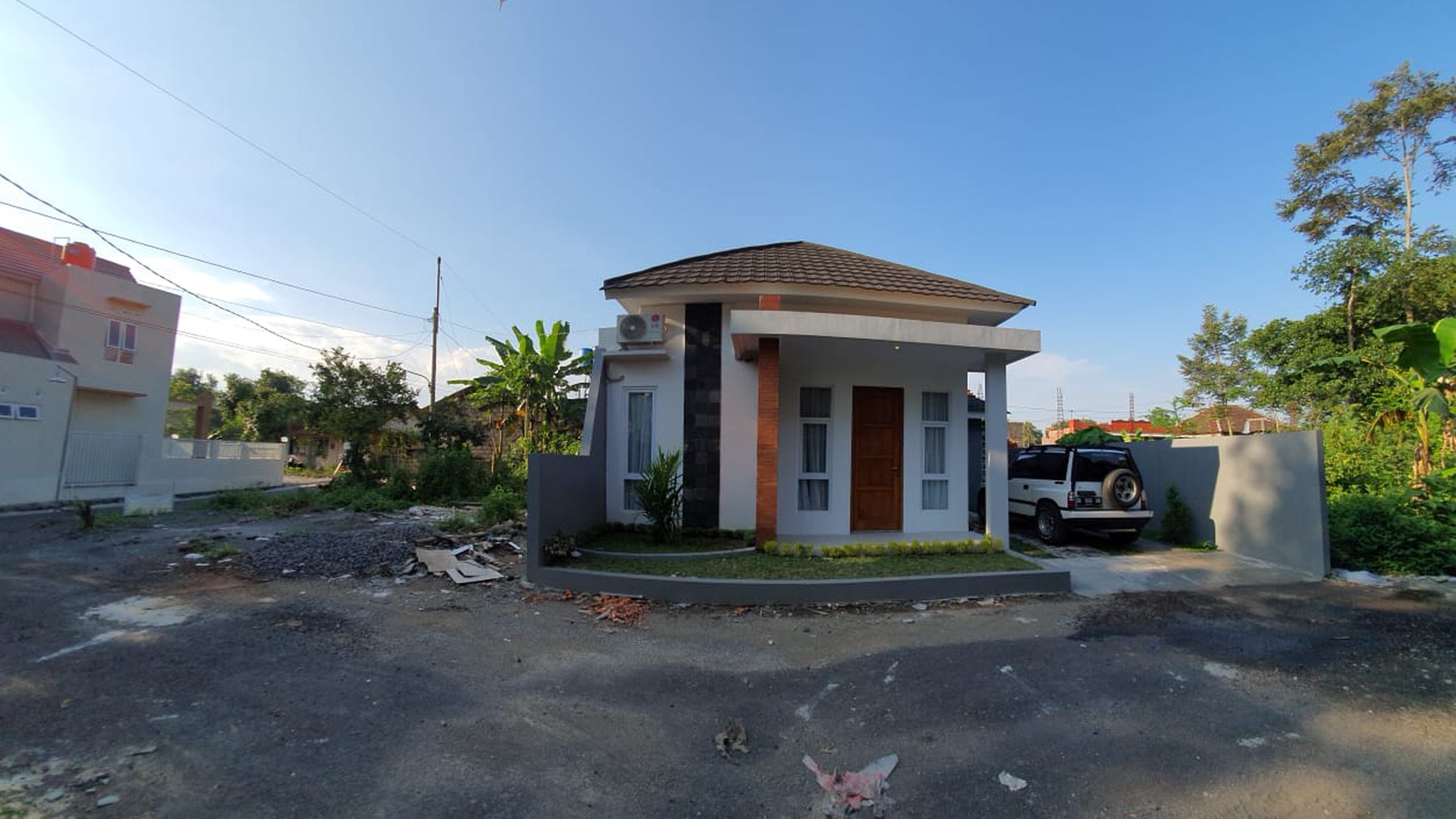 RUMAH MINIMALIS SIAP HUNI,SEMI FURNISH, JL KALIURANG KM 10, SLEMAN