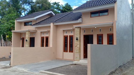 RUMAH TINGGAL BARU SIAP HUNI, DI JL MANCASAN 3 TUNDAN, KALASAN, SLEMAN