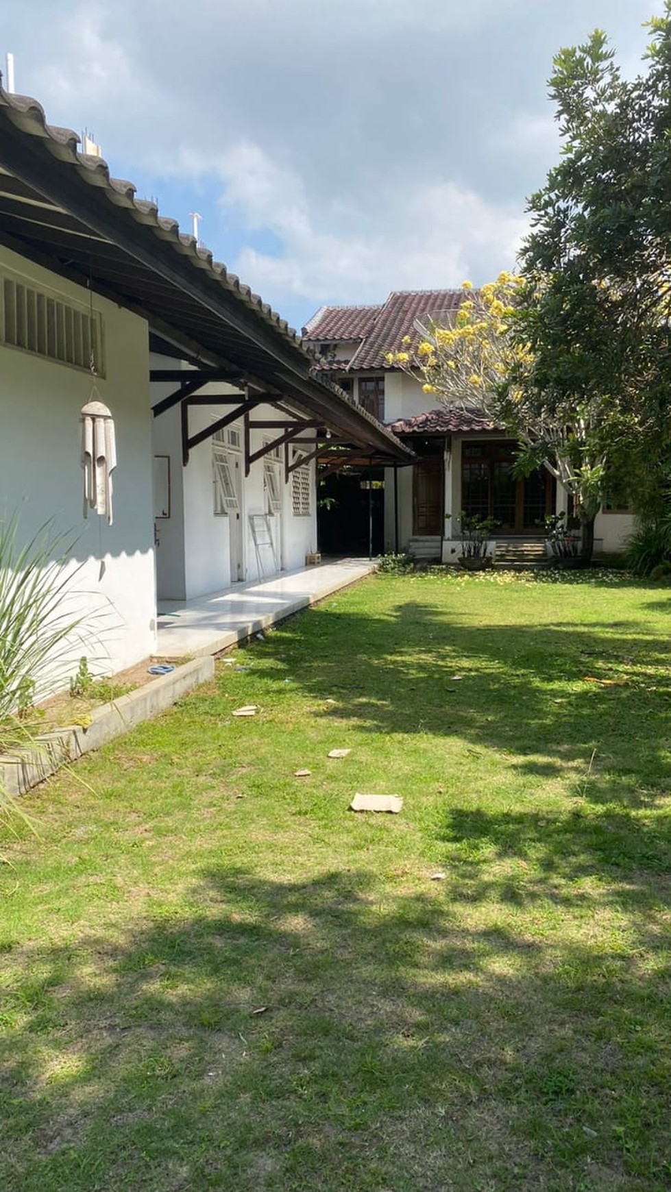 RUMAH MEWAH SIAP HUNI, LOKASI STRATEGIS DEKAT JL KALIURANG KM 7