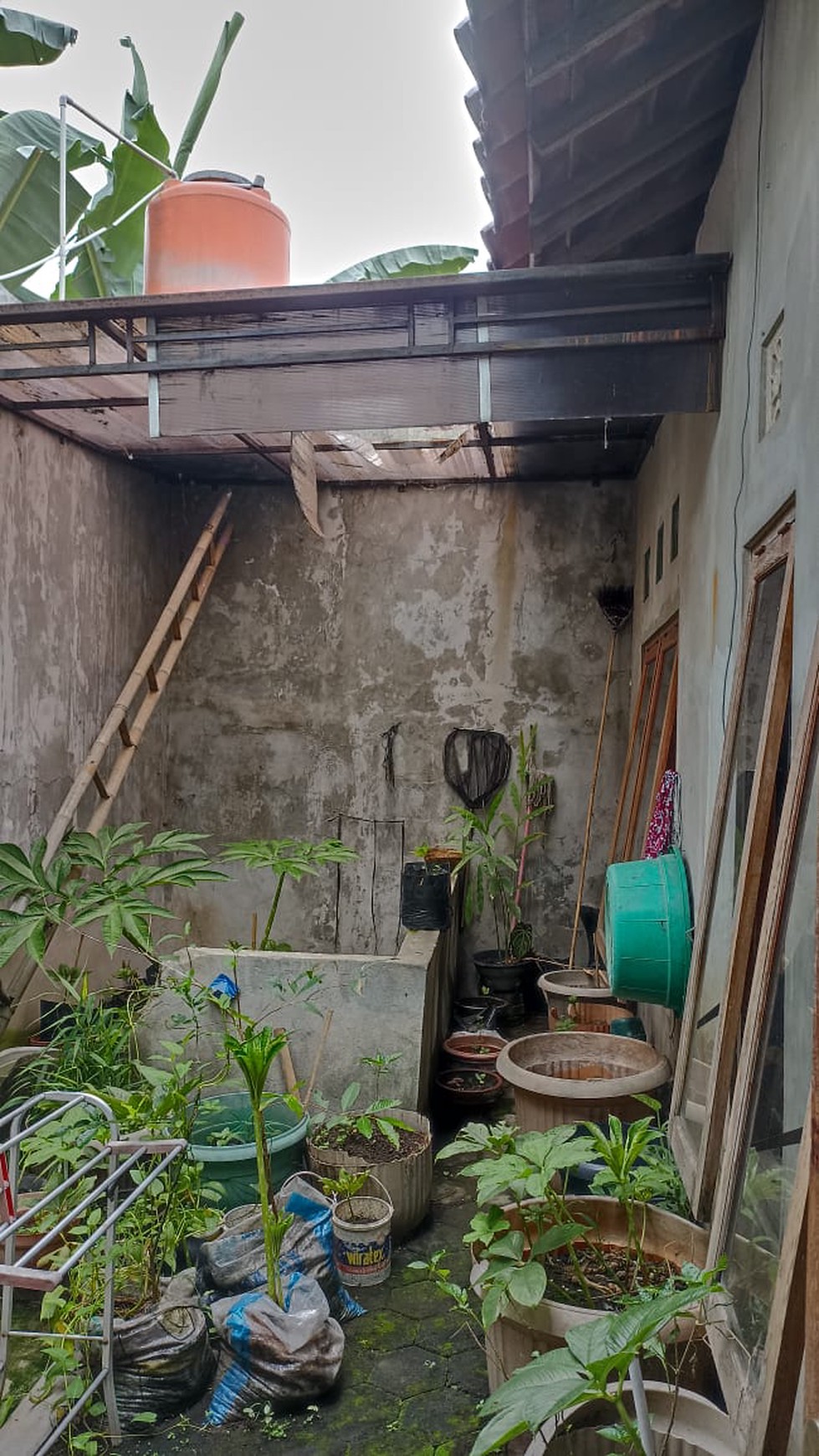 RUMAH SIAP HUNI, 500 METER DARI SUPERINDO JL PERINTIS KEMERDEKAAN, KOTAGEDE, JOGJA