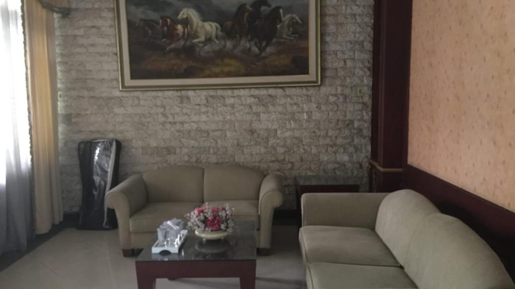 Dijual Rumah Graha Famili blok PREMIUM SPESIAL Row Jalan 4 Mobil - TerLuas 765 m2 - SHM
