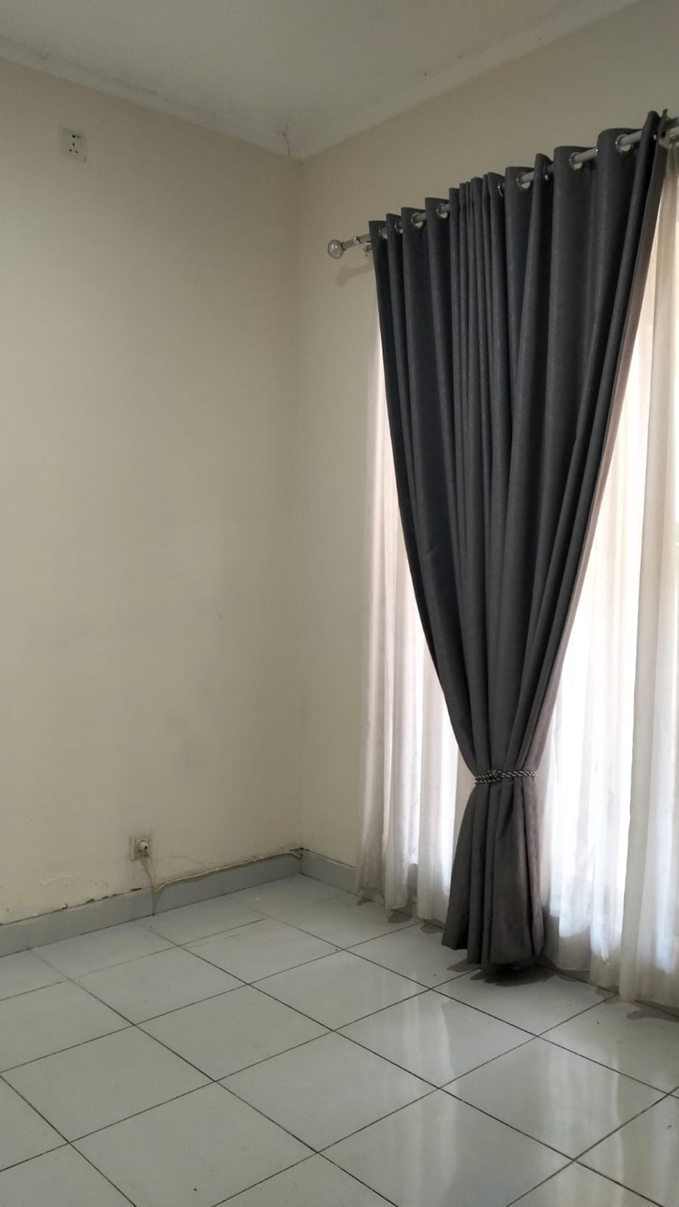 Best Price. Rumah bagus Serpong Jaya the Spring, Pamulang