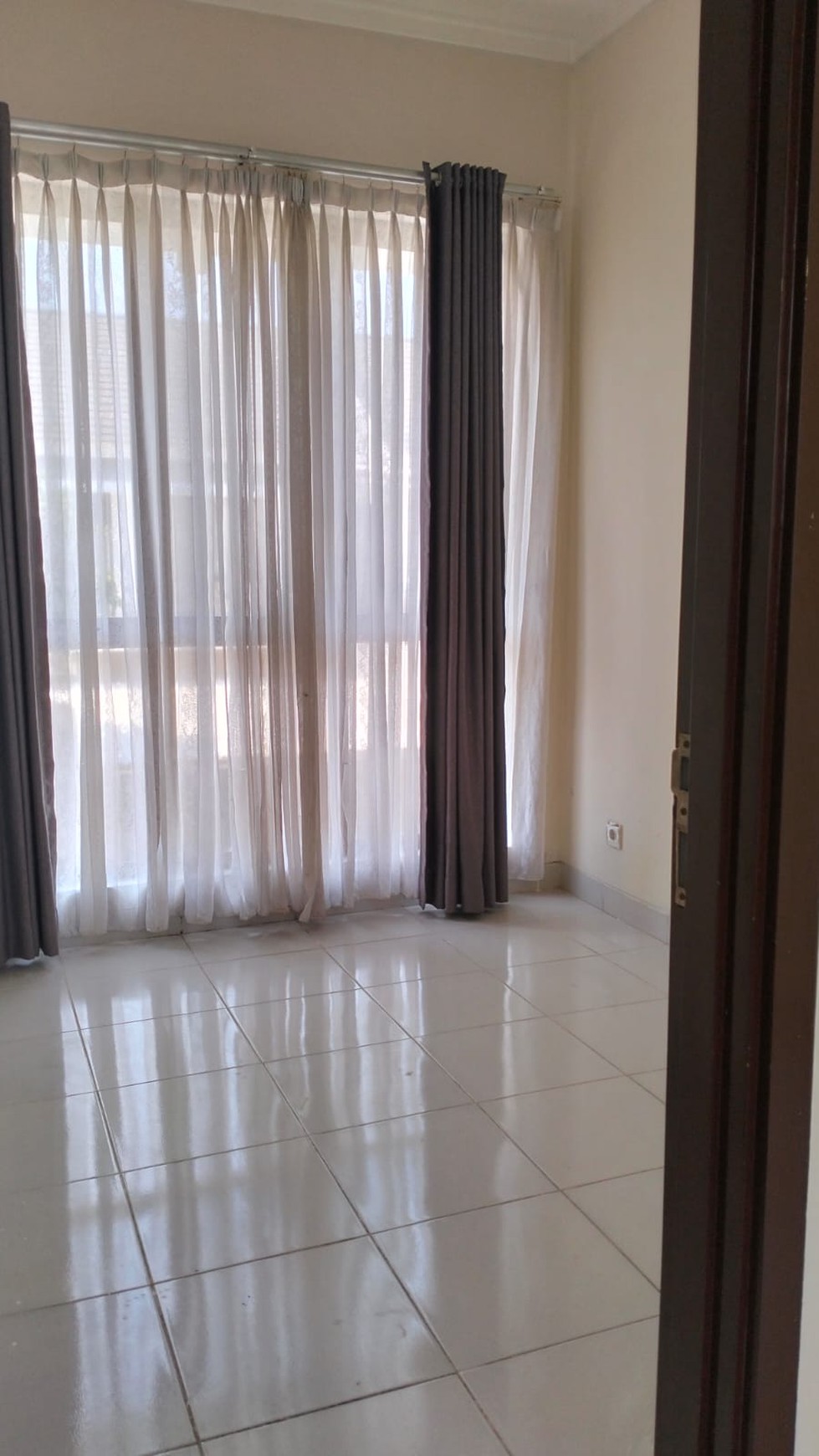 Best Price. Rumah bagus Serpong Jaya the Spring, Pamulang