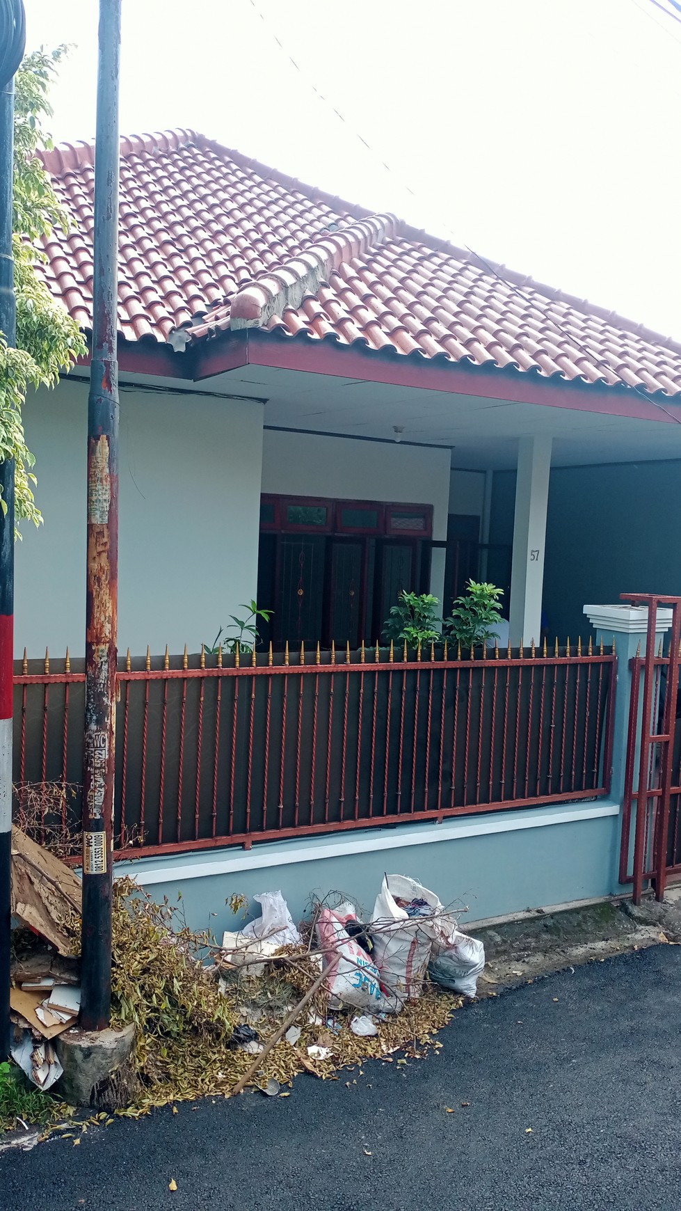 Dijual rumah baru renov siap huni di komplek BBD mekar sari depok