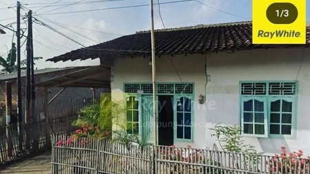 Dijual rumah dengan posisi hock