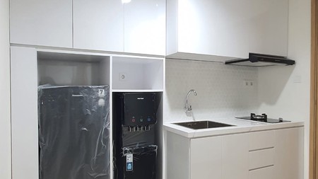 Dijual Full Furnished Apartemen Embarcadero, Tower Eastern Wing, Bintaro Sektor 9, Tangerang Selatan