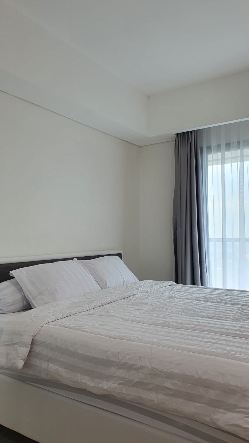 Dijual Full Furnished Apartemen Embarcadero, Tower Eastern Wing, Bintaro Sektor 9, Tangerang Selatan