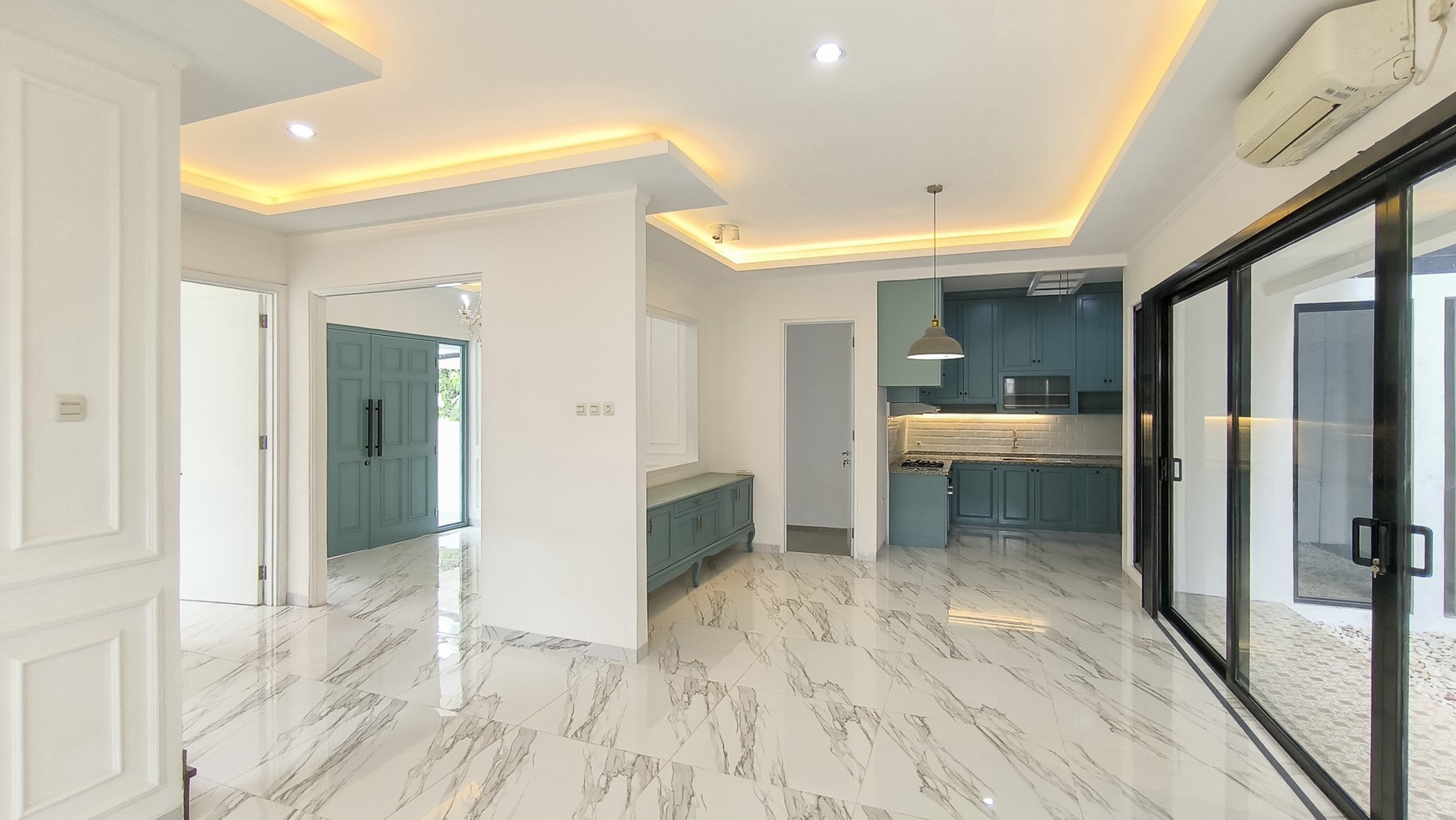 Rumah Bagus Posisi Hoek Siap Huni di Discovery Conserva, Bintaro Jaya Sektor 9 