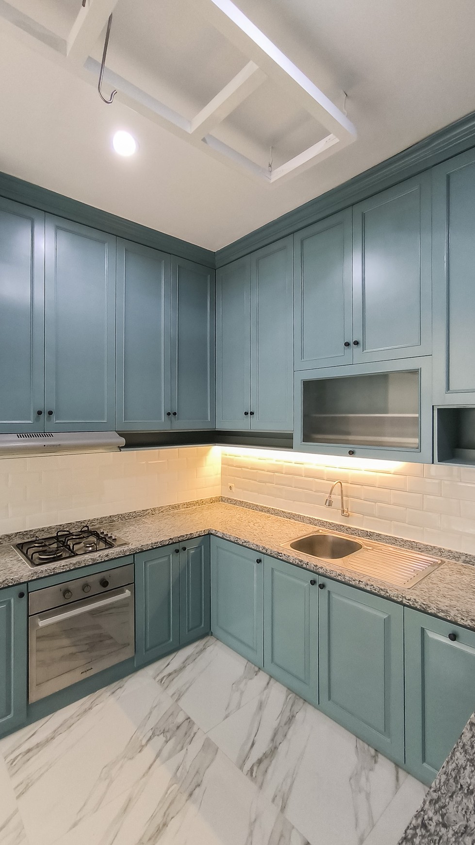 Rumah Bagus Posisi Hoek Siap Huni di Discovery Conserva, Bintaro Jaya Sektor 9 