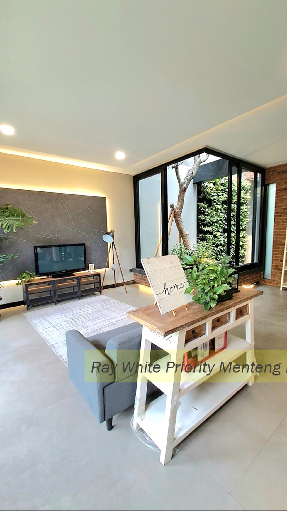 Brand New House with Modern Architecture, Pondok Indah, Jakarta Selatan