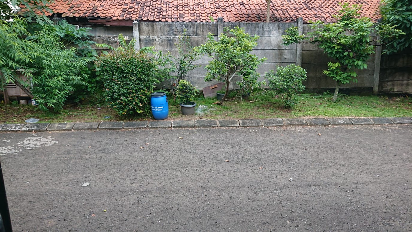 RUMAH DI Villa Melati Mas, Serpong (Harga menarik)