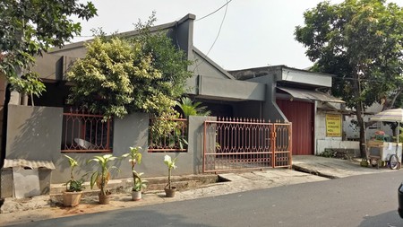 Rumah minimalis siap huni dalam perumahan