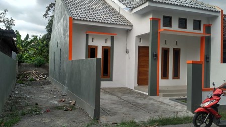RUMAH MINIMALIS, HARGA DIBAWAH 500 JT, COCOK UNTUK KELUARGA , PURWOMARTANI
