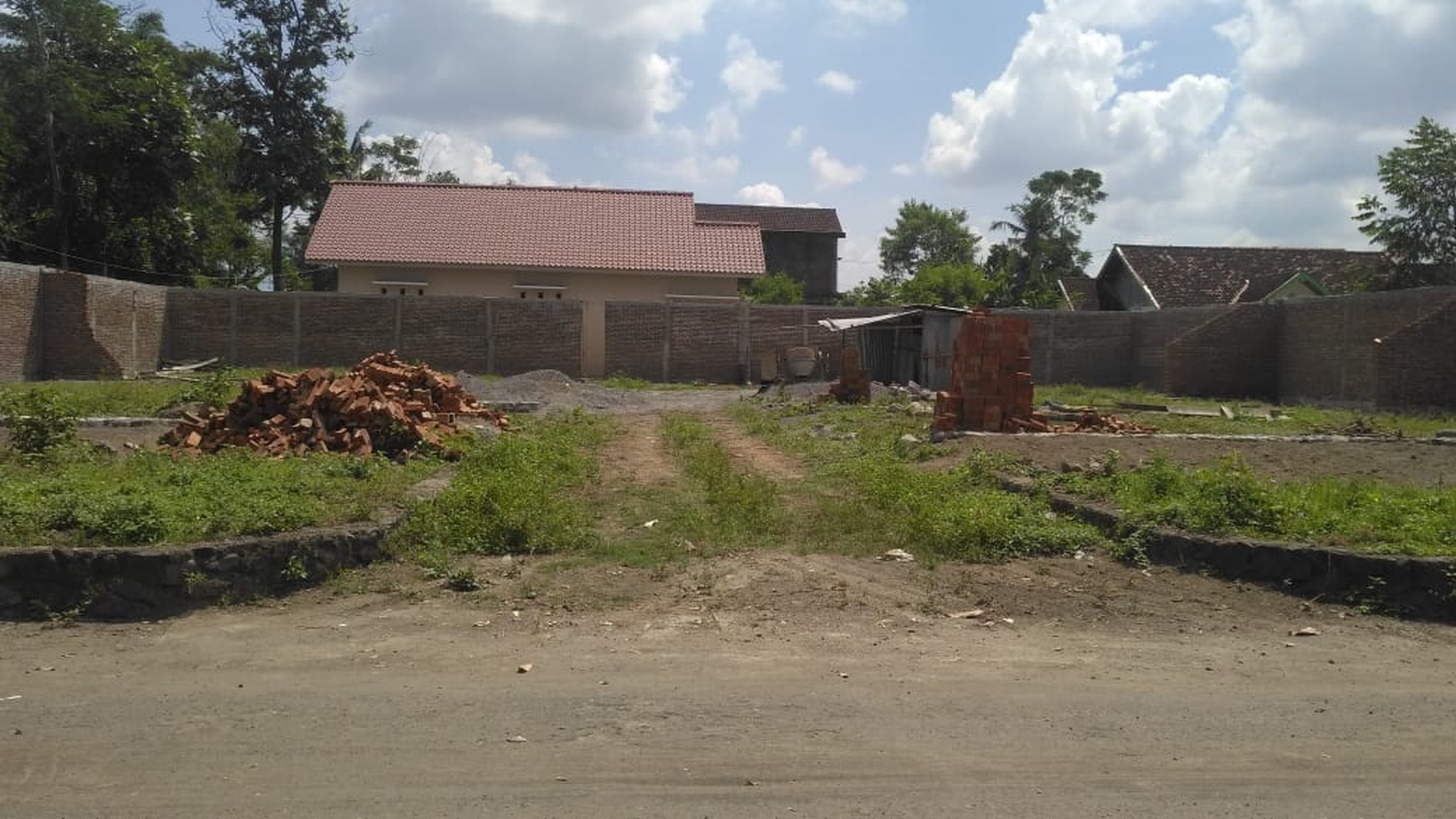 8 UNIT RUMAH SIAP BANGUN, DI JL CUPUWATU, DEKAT JL RAYA YOGYA-SOLO