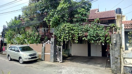 RUMAH DI DEKAT KANTOR DESA CONDONGCATUR & TERMINAL CONDONGCATUR