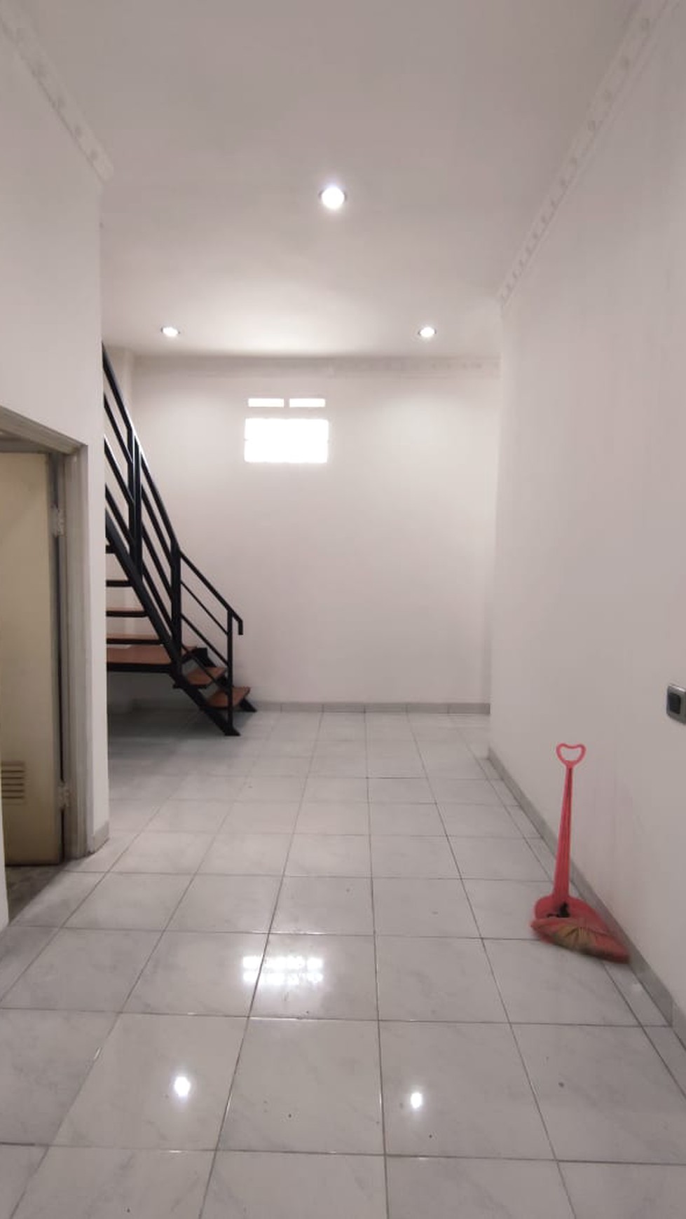 Dijual Rumah Siap Huni di Nusa Loka, Bsd City