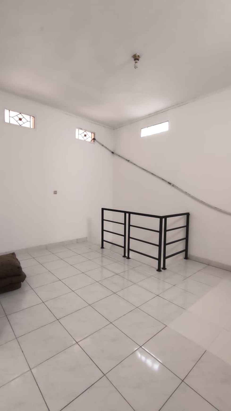 Dijual Rumah Siap Huni di Nusa Loka, Bsd City