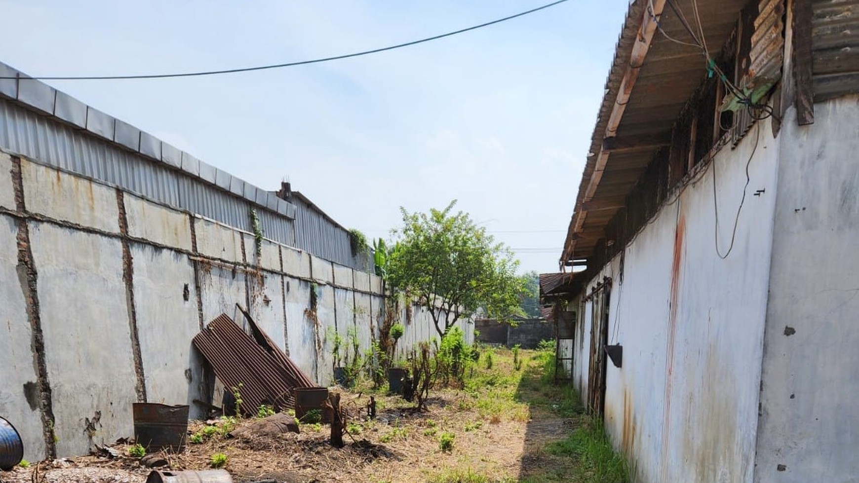 Dijual Tanah dan Gudang di Gedangan