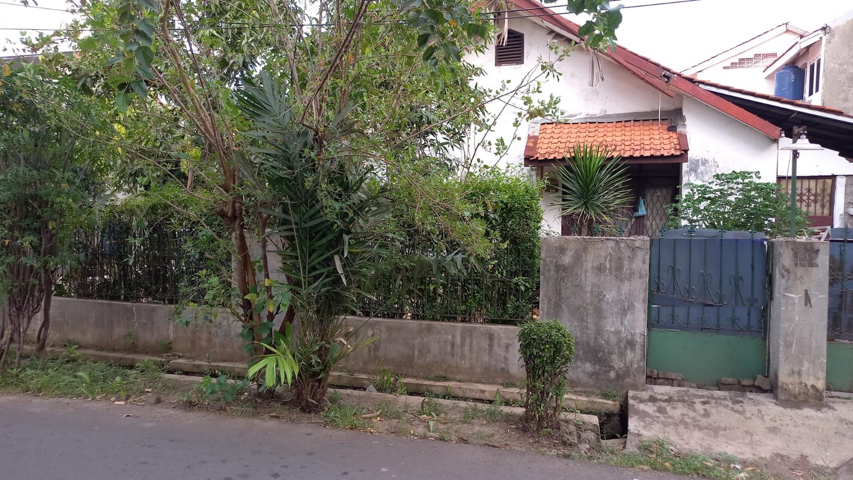 Rumah 1 lantai, lokasi strategis di Pondok Aren.