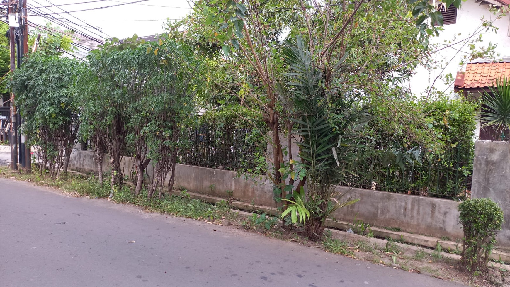 Rumah 1 lantai, lokasi strategis di Pondok Aren.